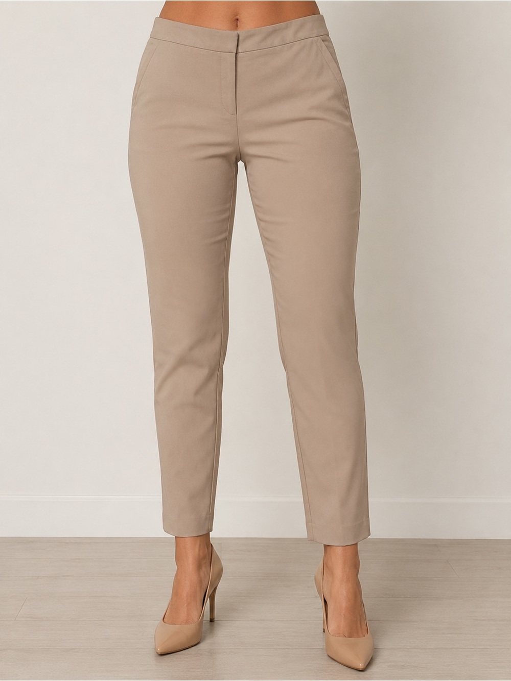 Chico’s (So Slimming) Ankle Pants in Taupe